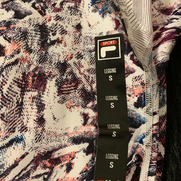 FILA mid rise leggings! - Picture 2 of 5